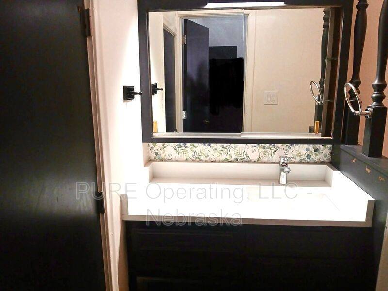 Apartment for rent at 120 N 6th St #10, Council Bluffs, IA 51503