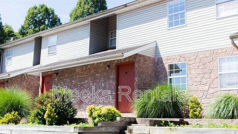 Townhouse for rent at 101 Boncarbo Lane, Hurricane, WV 25526