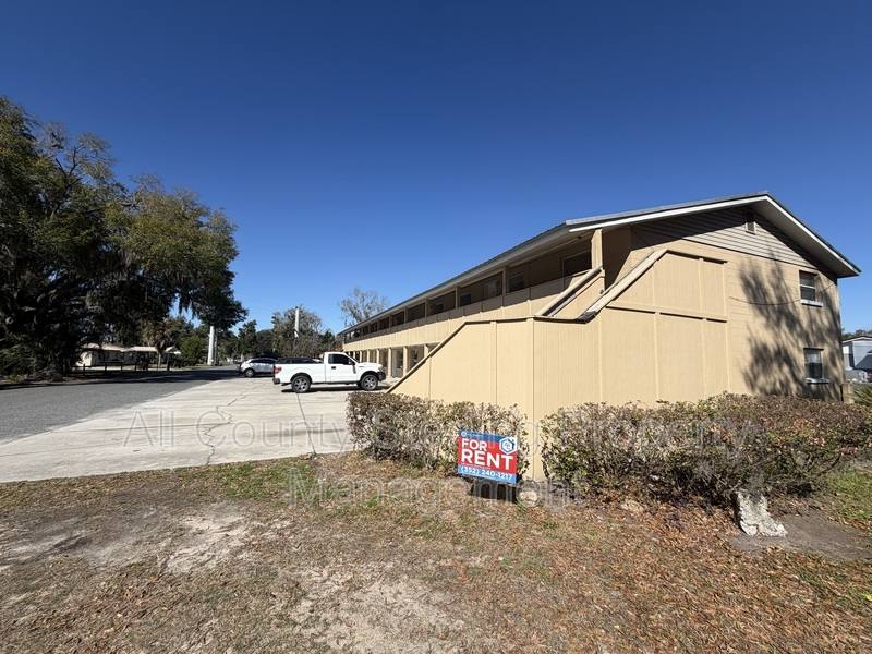 Apartment for rent at 201 SE Beech St #103, Lake City, FL 32055