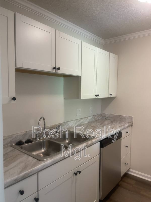 Condo for rent at 502 Mystic Dr #B, Greensboro, NC 27406