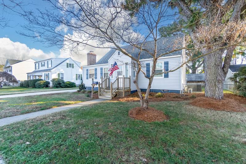 Apartment for rent at 405 Farrell St #B, Norfolk, VA 23503