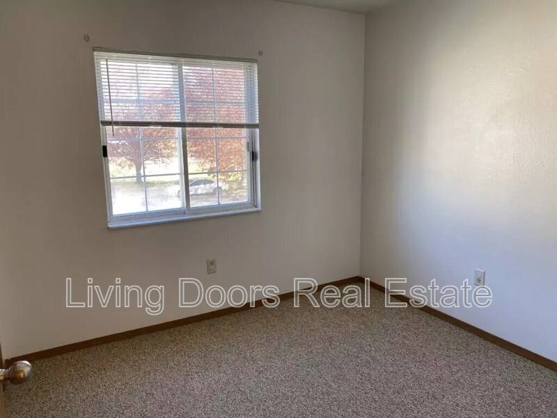 Apartment for rent at 603 S Washington St #18, Bloomfield, NE 68718