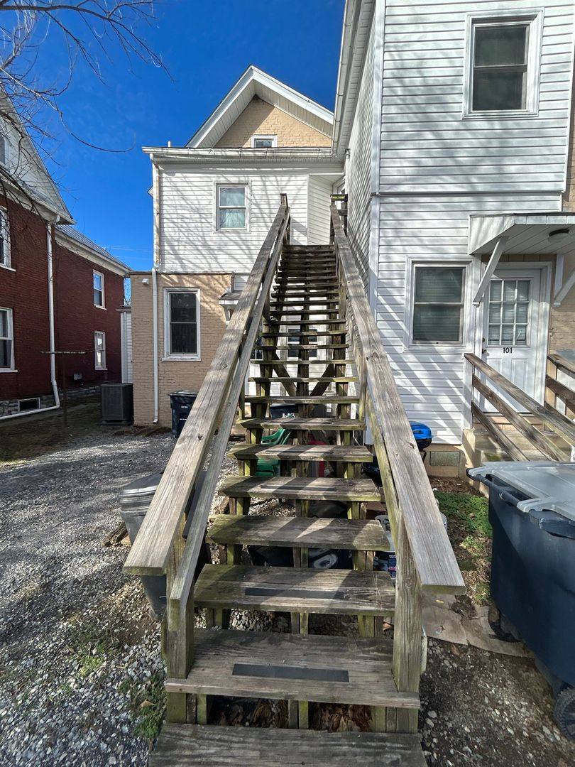 Apartment for rent at 330 N High St, Harrisonburg, VA 22802