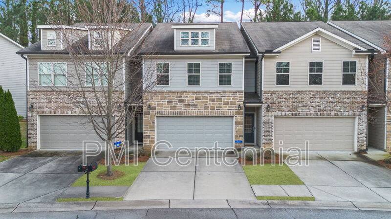 Townhouse for rent at 537 Jefferson Chase St, Atlanta, GA 30354