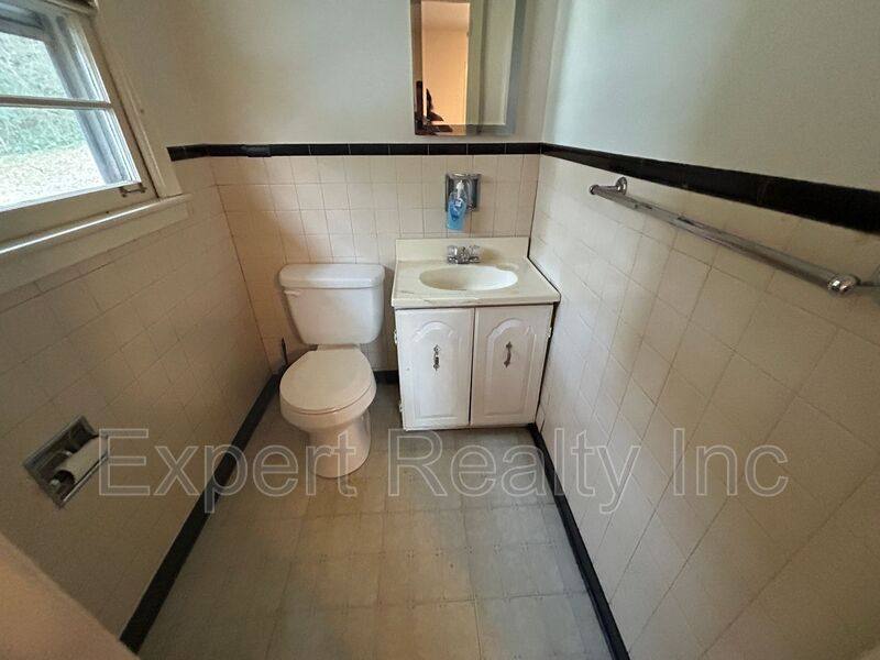 House for rent at 2249 4th Place Circle NE, Birmingham, AL 35215