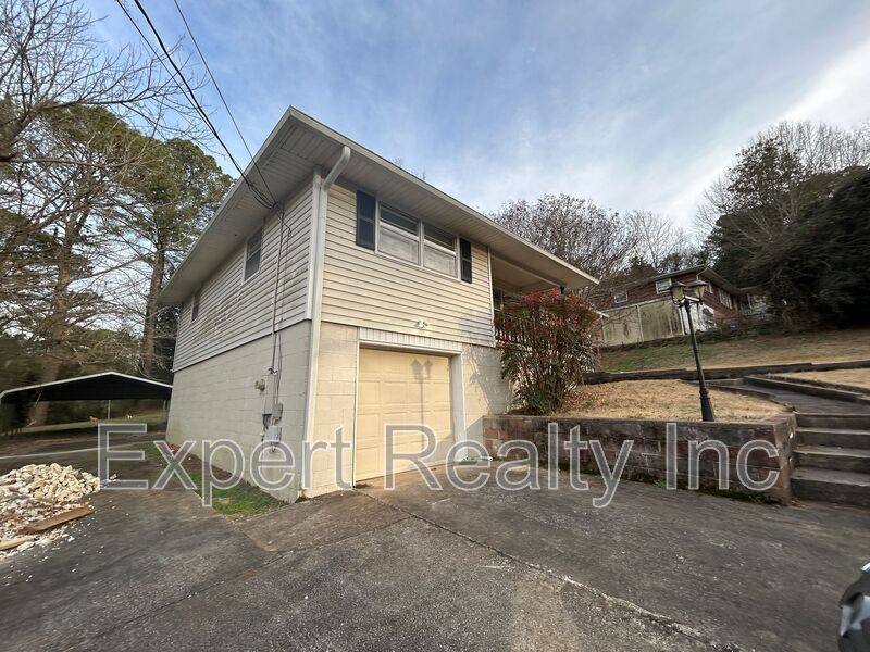House for rent at 2249 4th Place Circle NE, Birmingham, AL 35215