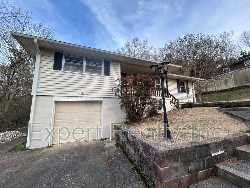 House for rent at 2249 4th Place Circle NE, Birmingham, AL 35215