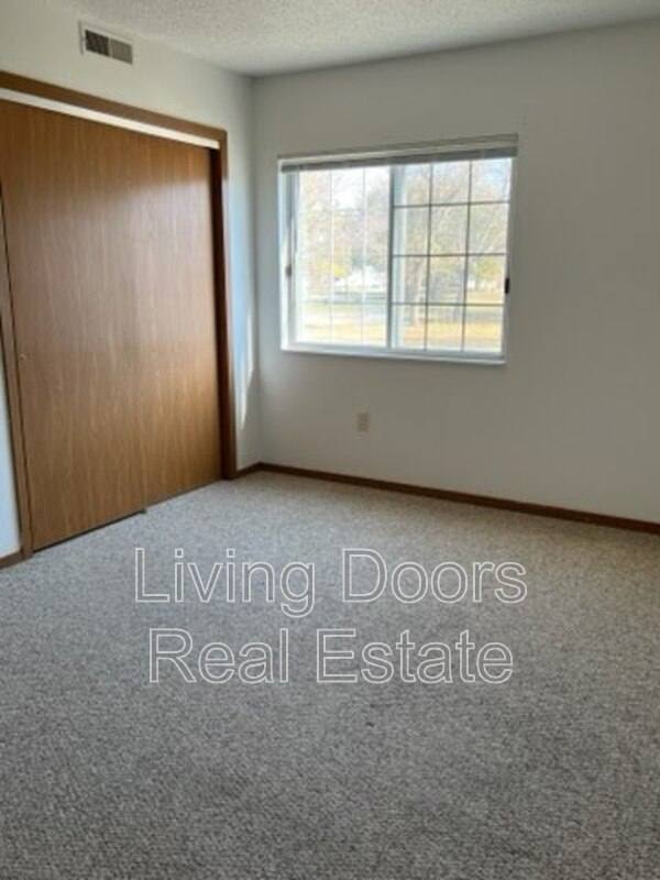 Apartment for rent at 607 S Washington St #8, Bloomfield, NE 68718