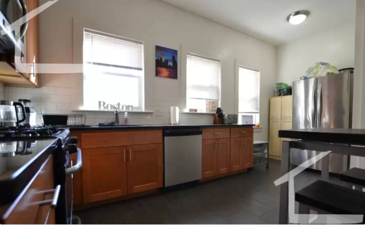 Apartment for rent at 11 Wadsworth #1L, Allston, MA 02134