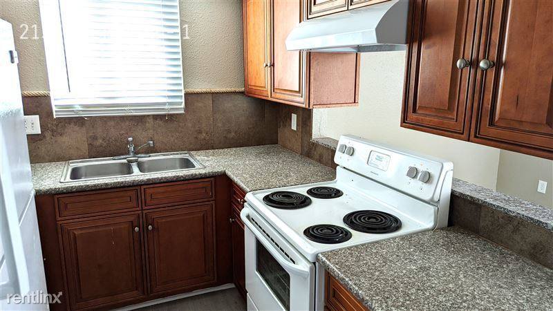 Apartment for rent at 2137 Exeter Dr #4, Las Vegas, NV 89156