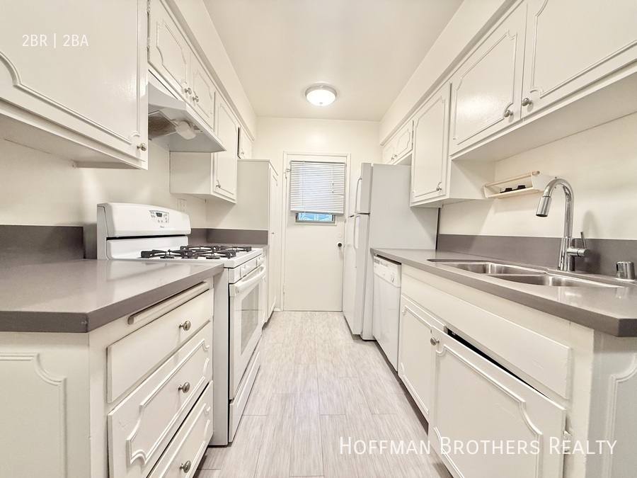 Apartment for rent at 1221 Amherst Ave #1, Los Angeles, CA 90025