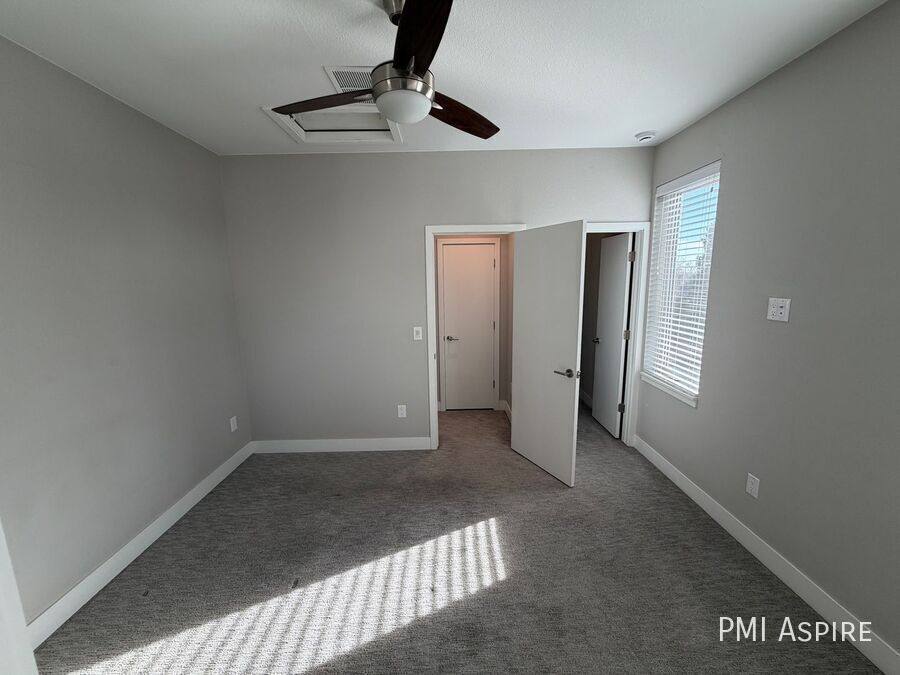 Townhouse for rent at 5159 W 10th Ave, Denver, CO 80204