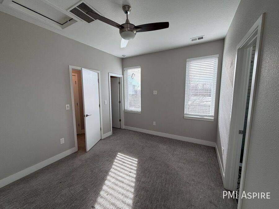 Townhouse for rent at 5159 W 10th Ave, Denver, CO 80204