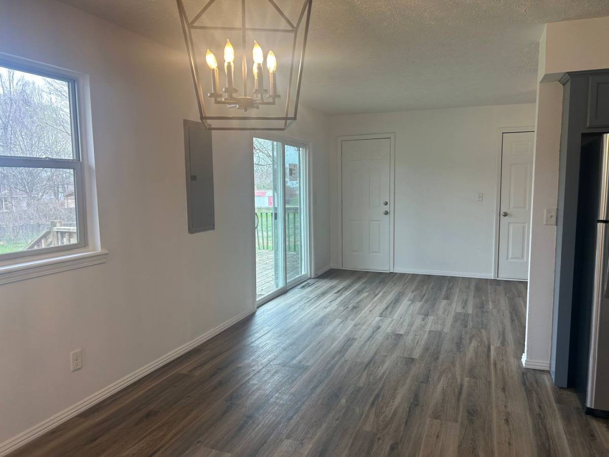 House for rent at 107 Maple St, Nixa, MO 65714