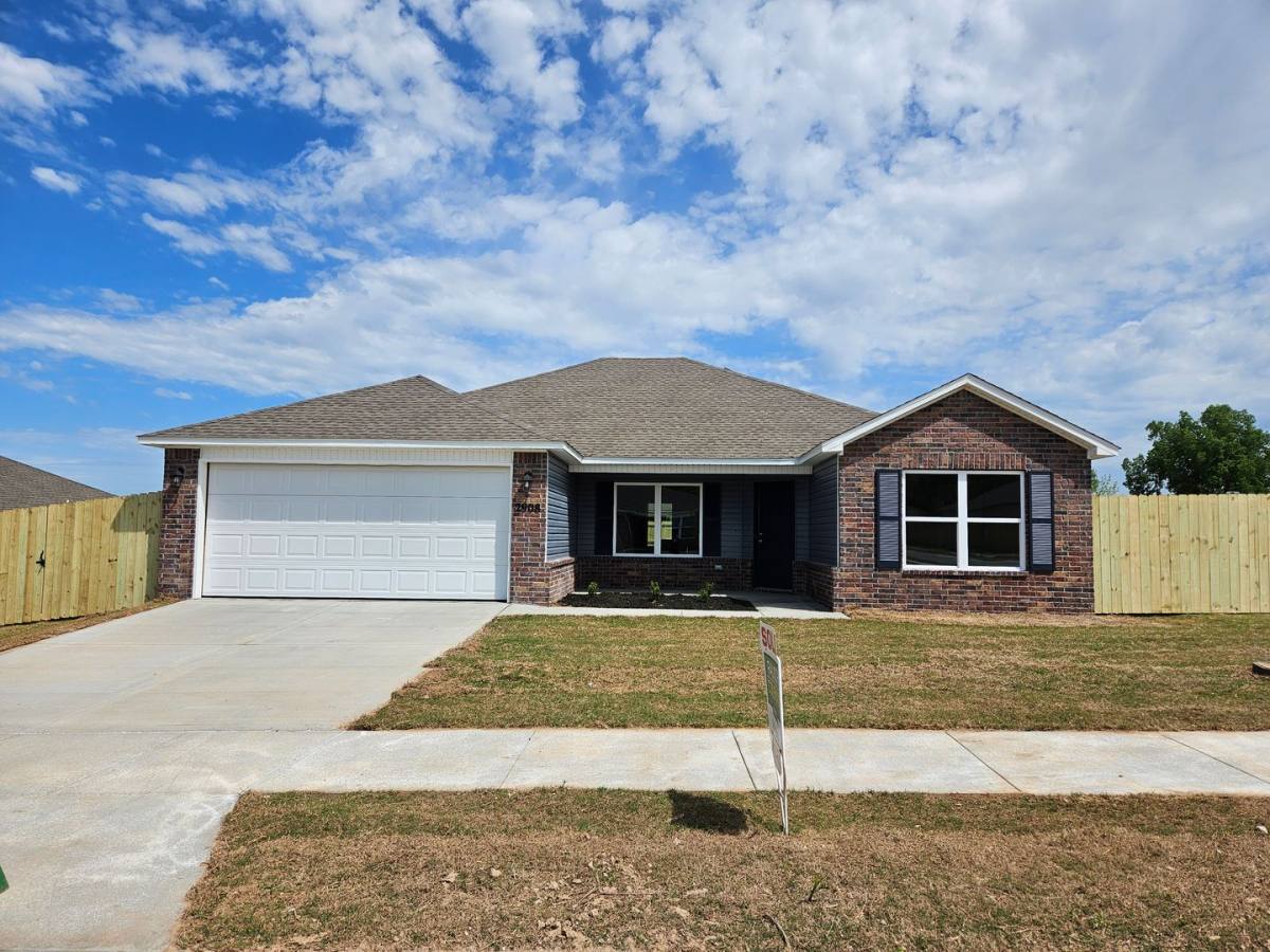 House for rent at 2908 W Obsidian St, Fayetteville, AR 72704