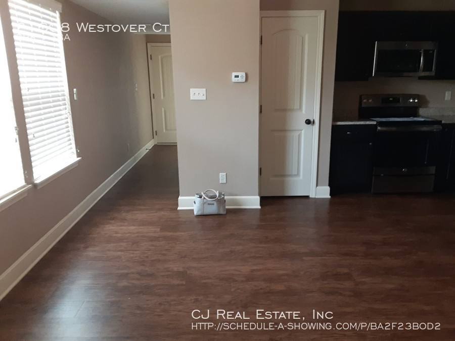 Townhouse for rent at 21608 Westover Court, Peculiar, MO 64078