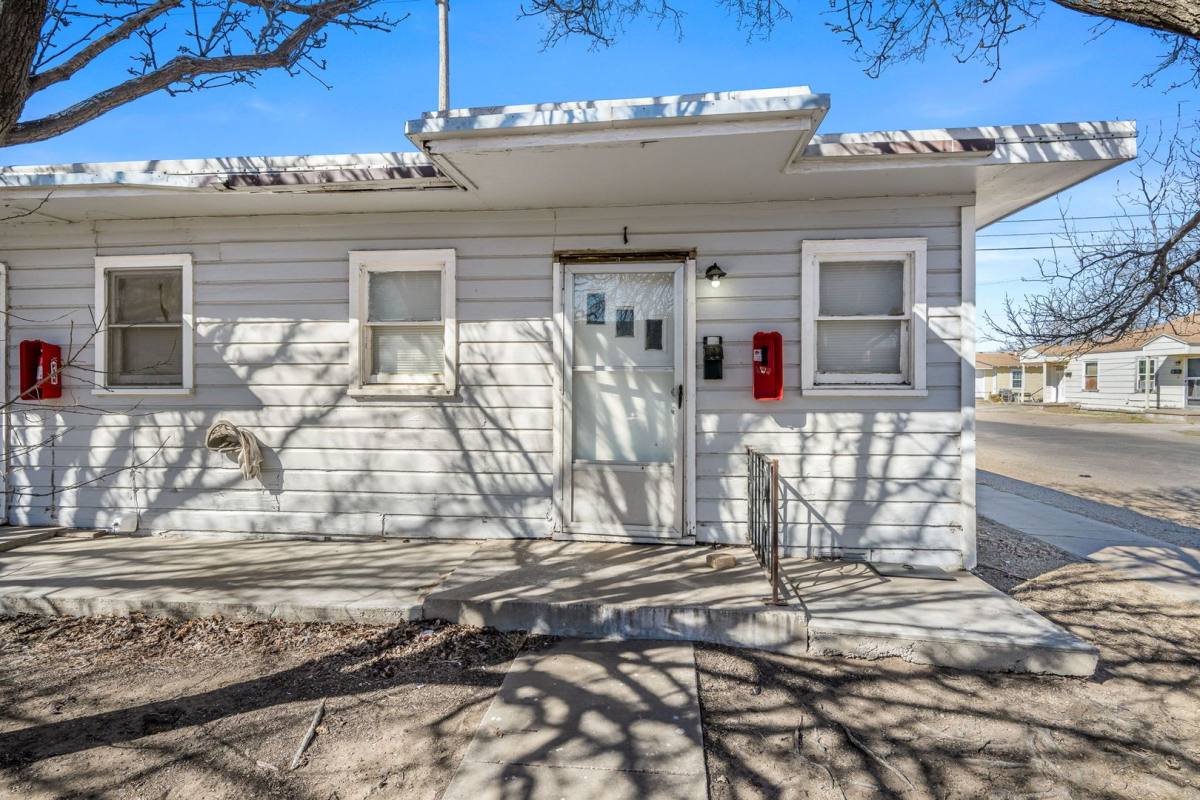 Apartment for rent at 2713 SW 9th Ave, Amarillo, TX 79106
