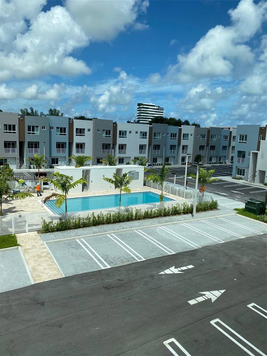 Townhouse for rent at 2561 NE 193rd St #1206, Miami, FL 33180