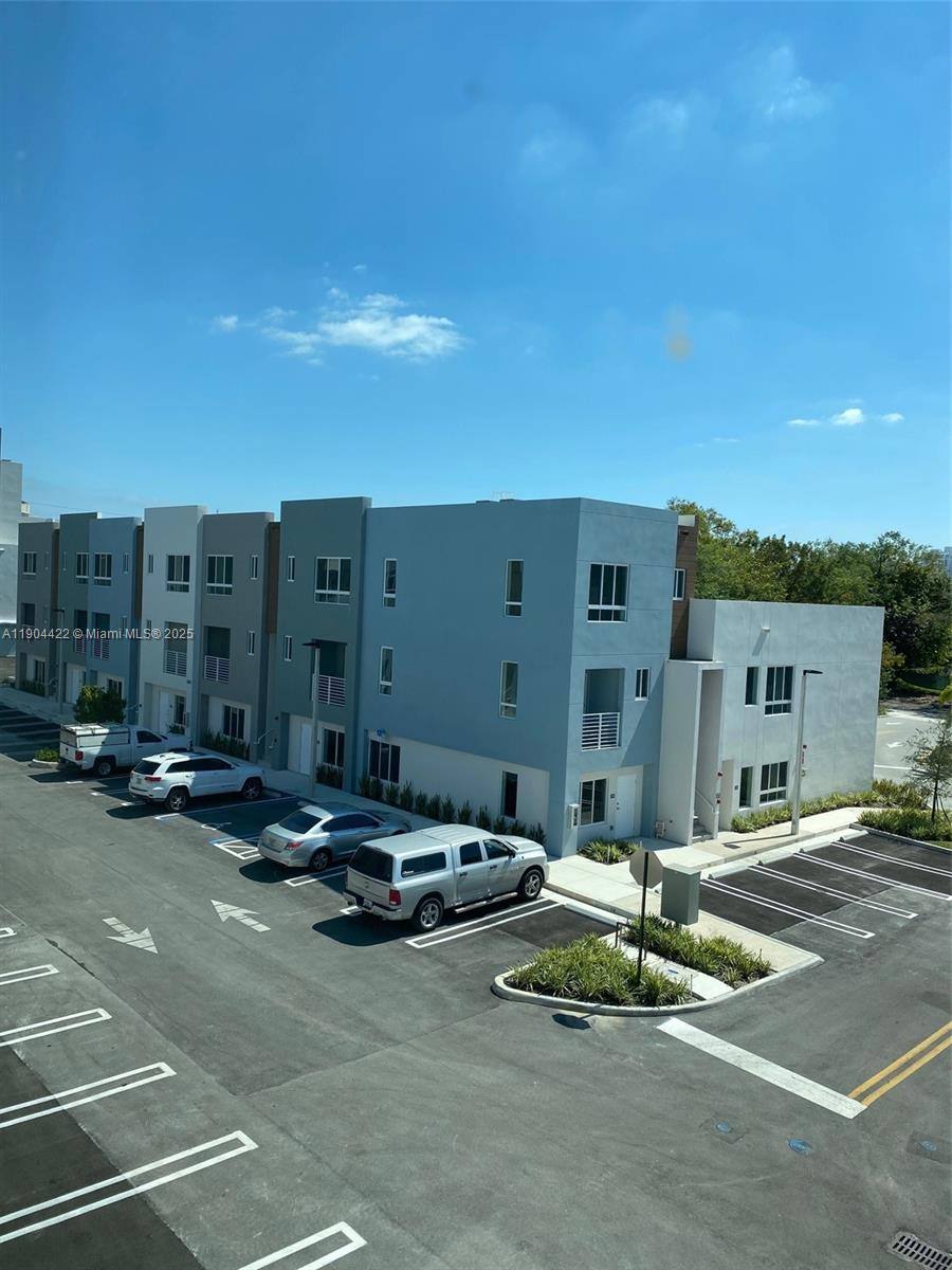 Townhouse for rent at 2561 NE 193rd St #1206, Miami, FL 33180