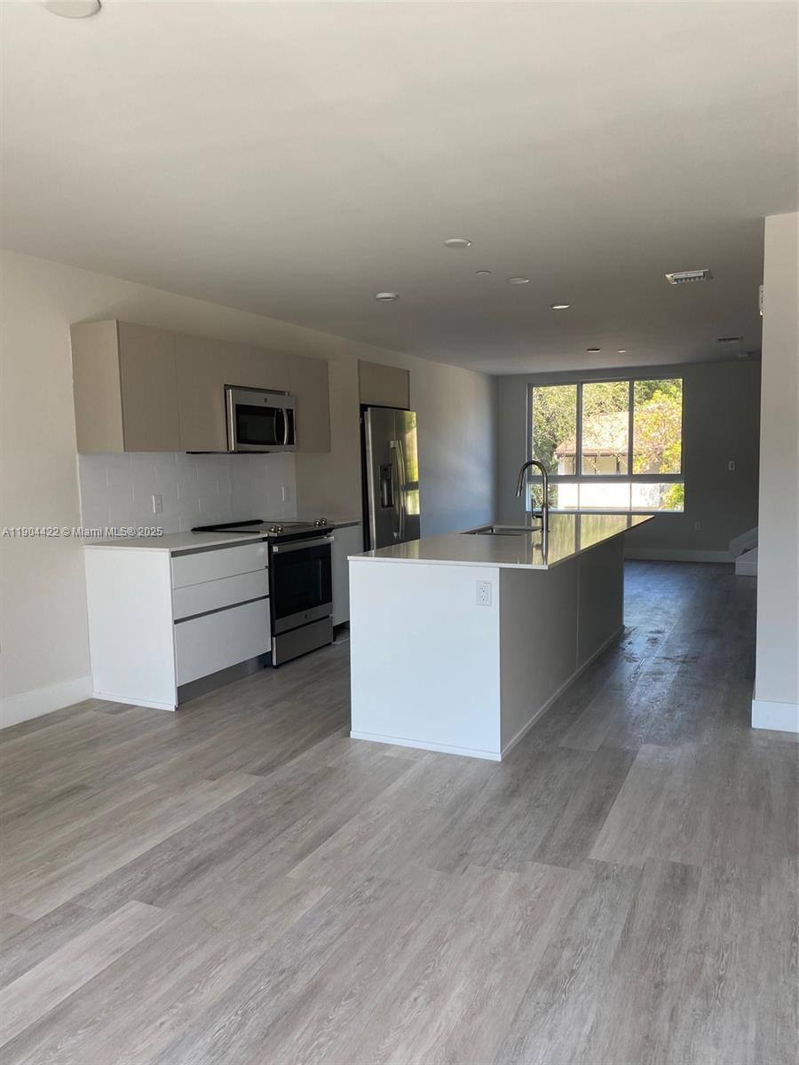 Townhouse for rent at 2561 NE 193rd St #1206, Miami, FL 33180