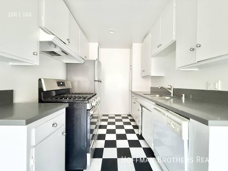 Apartment for rent at 1237 Amherst Ave #1, Los Angeles, CA 90025
