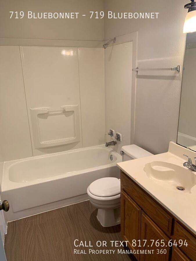 Apartment for rent at 719 Bluebonnet, Keller, TX 76248
