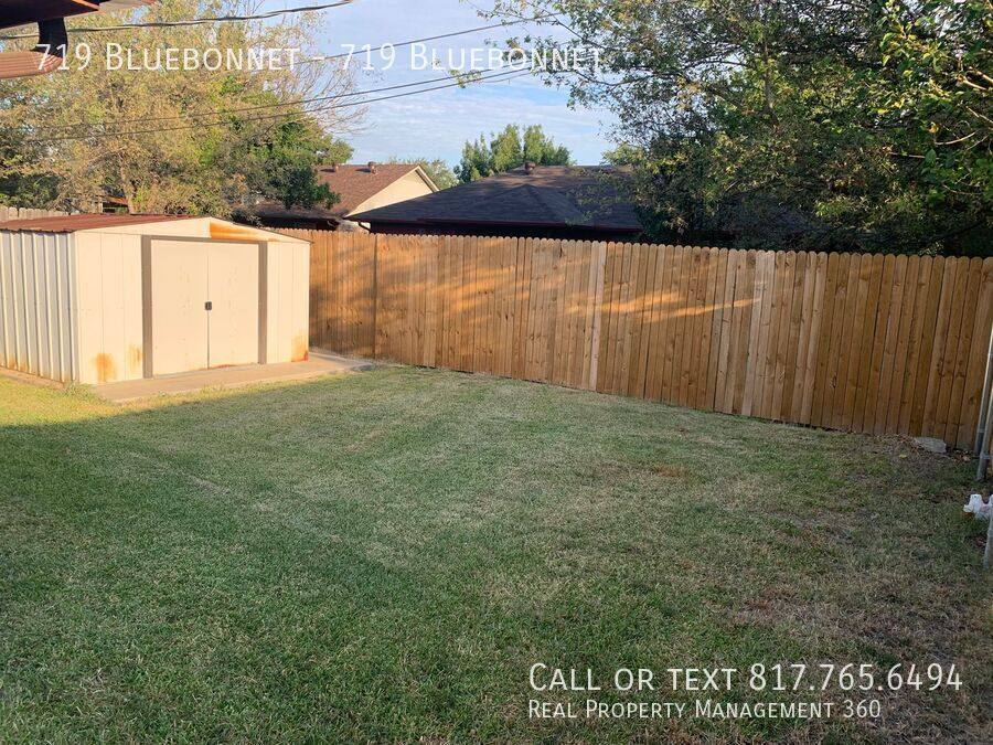 Apartment for rent at 719 Bluebonnet, Keller, TX 76248