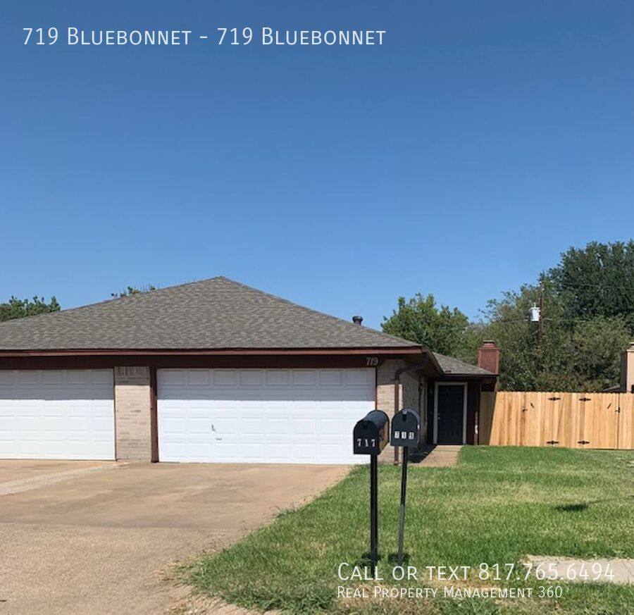 Apartment for rent at 719 Bluebonnet, Keller, TX 76248
