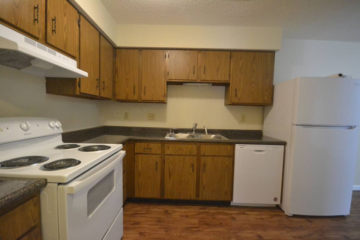 Apartment for rent at 174-176 Church St, Hollister, MO 65672
