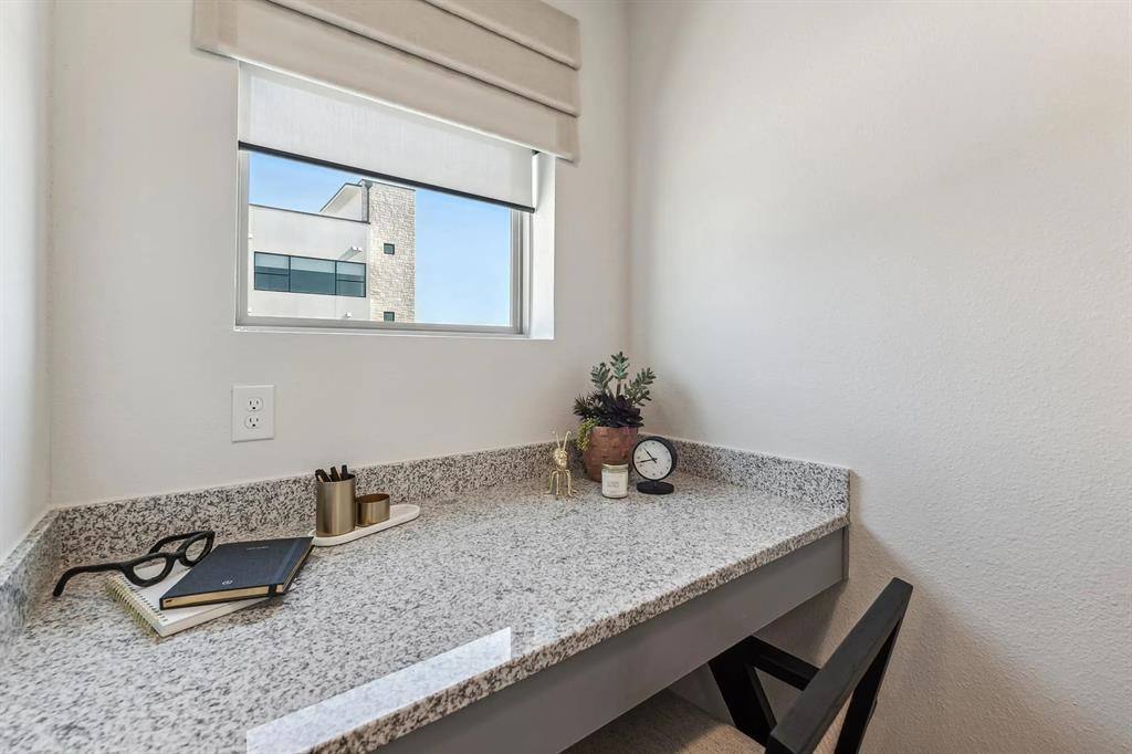 Townhouse for rent at 10350 Blue Bluff Rd #19105, Austin, TX 78724