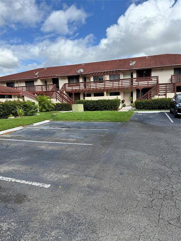 Apartment for rent at 615 NW 210th St #615, Miami, FL 33169