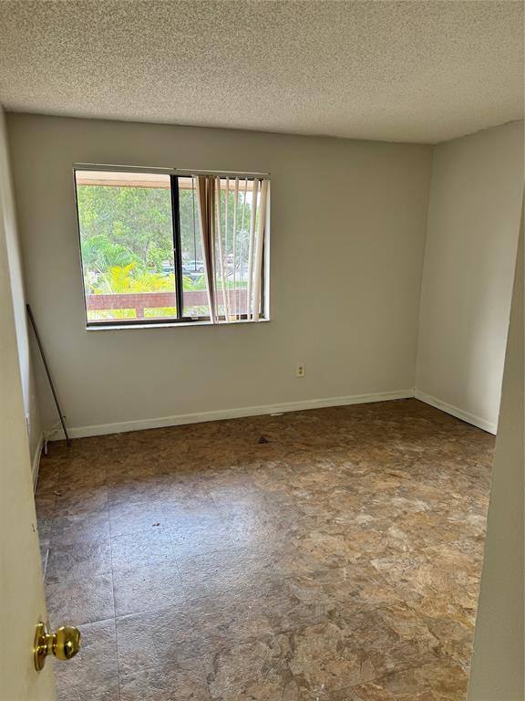 Apartment for rent at 615 NW 210th St #615, Miami, FL 33169