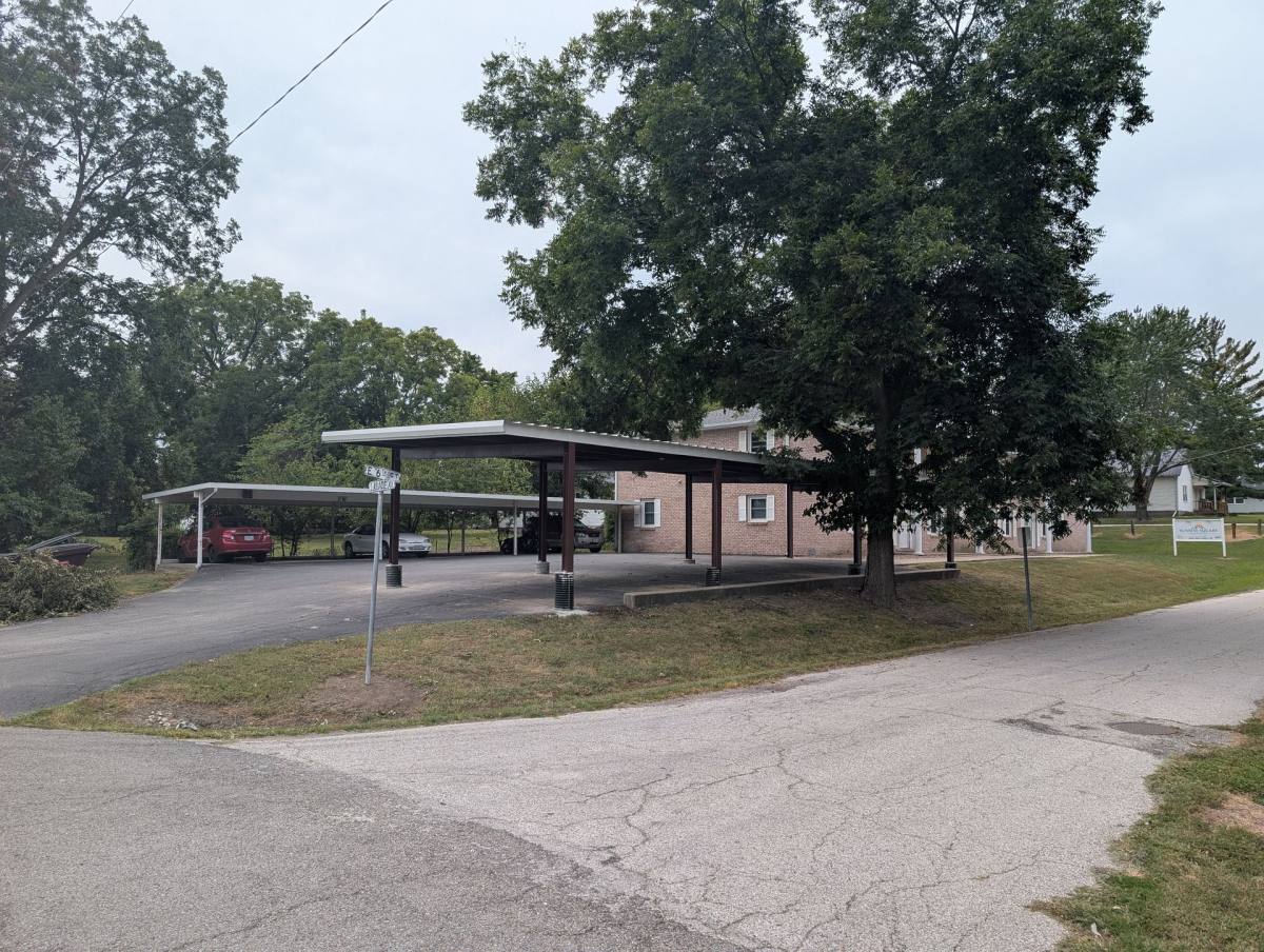 Apartment for rent at 501 E 6th St, Salisbury, MO 65281