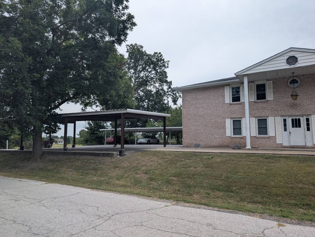 Apartment for rent at 501 E 6th St, Salisbury, MO 65281