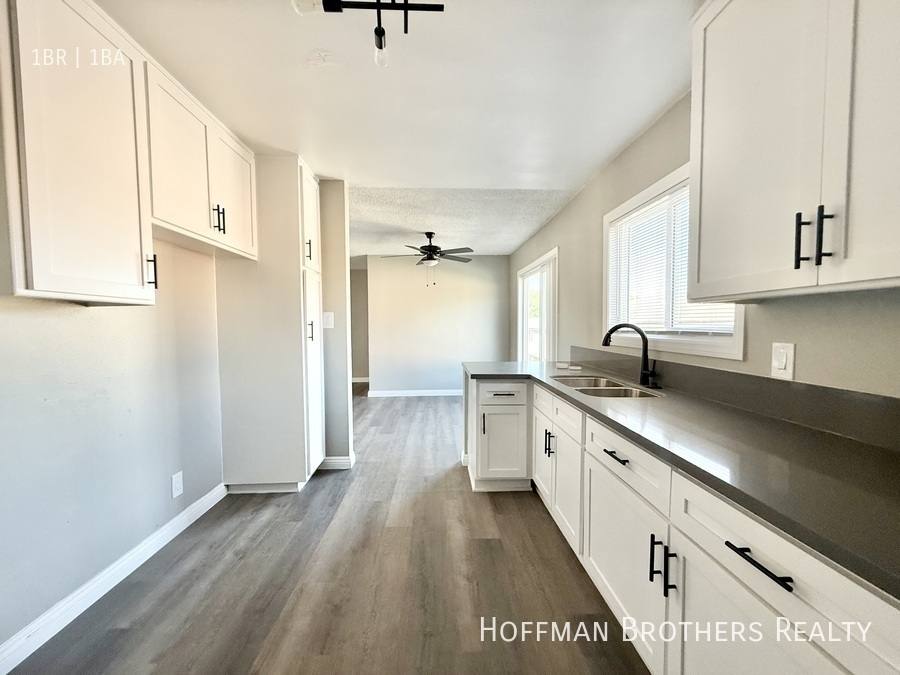 Apartment for rent at 4052 Coco Ave #2, Los Angeles, CA 90008