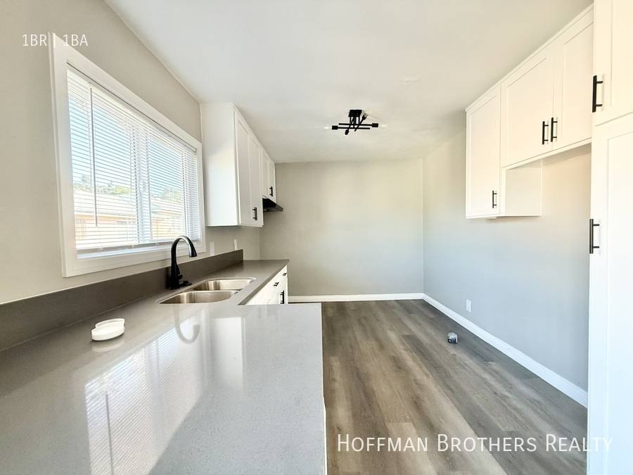 Apartment for rent at 4052 Coco Ave #2, Los Angeles, CA 90008