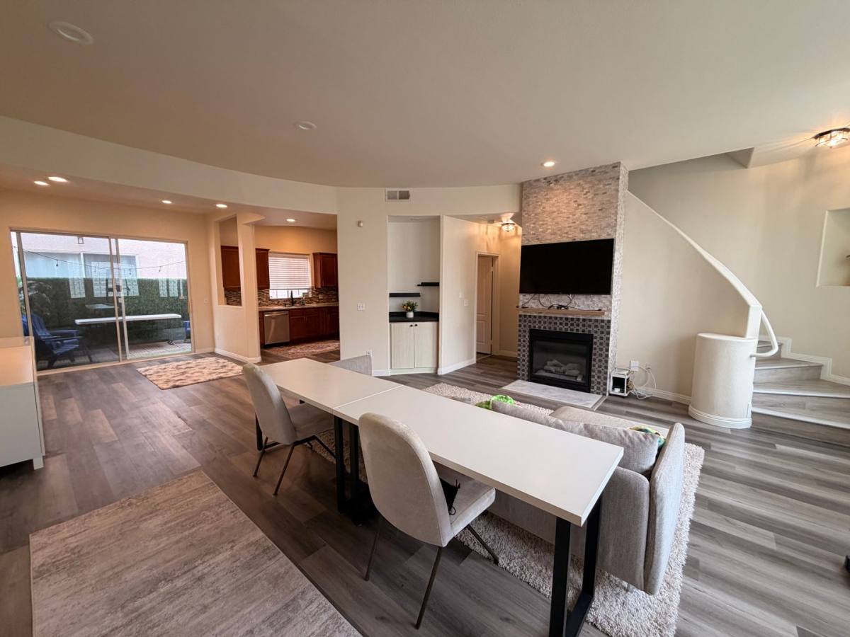 Townhouse for rent at 4057 W 147th St, Lawndale, CA 90260