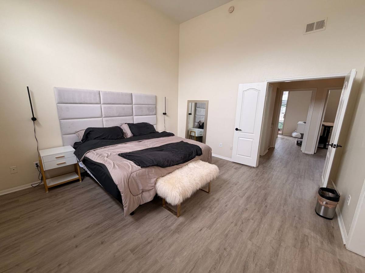 Townhouse for rent at 4057 W 147th St, Lawndale, CA 90260
