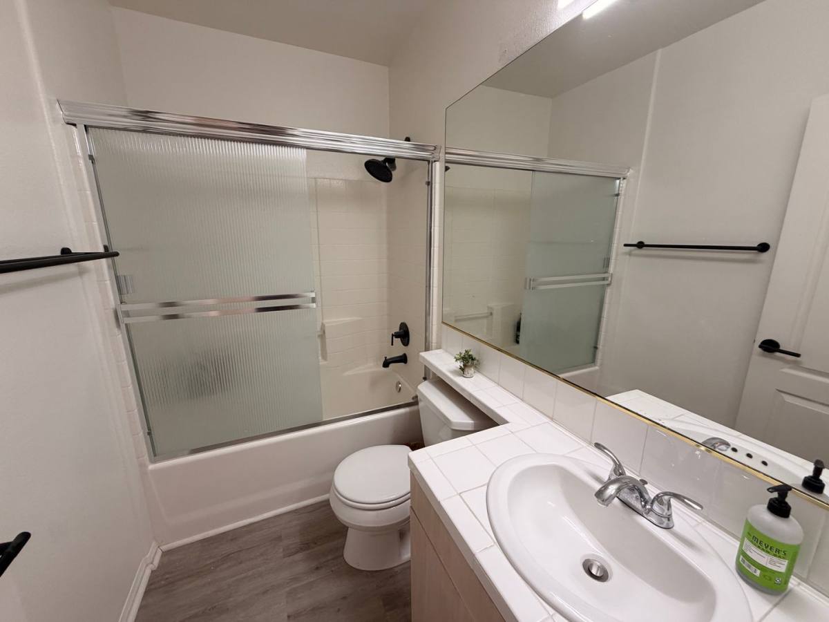 Townhouse for rent at 4057 W 147th St, Lawndale, CA 90260