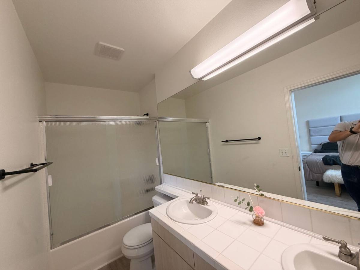 Townhouse for rent at 4057 W 147th St, Lawndale, CA 90260