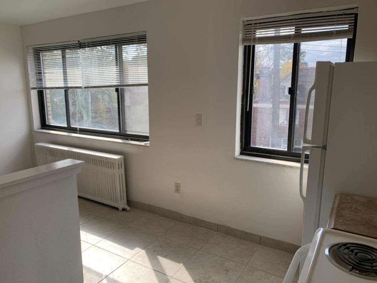 Apartment for rent at 819 College Ave, Pittsburgh, PA 15232