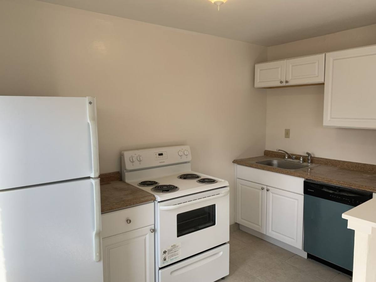 Apartment for rent at 819 College Ave, Pittsburgh, PA 15232
