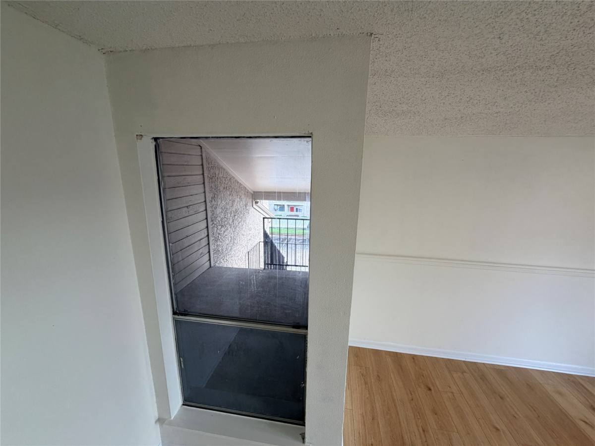 Condo for rent at 10855 Meadowglen Lane #622, Houston, TX 77042