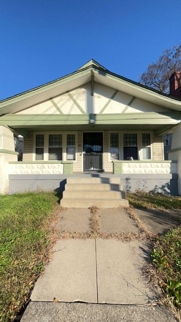 Apartment for rent at 803 S 35th St, Louisville, KY 40211