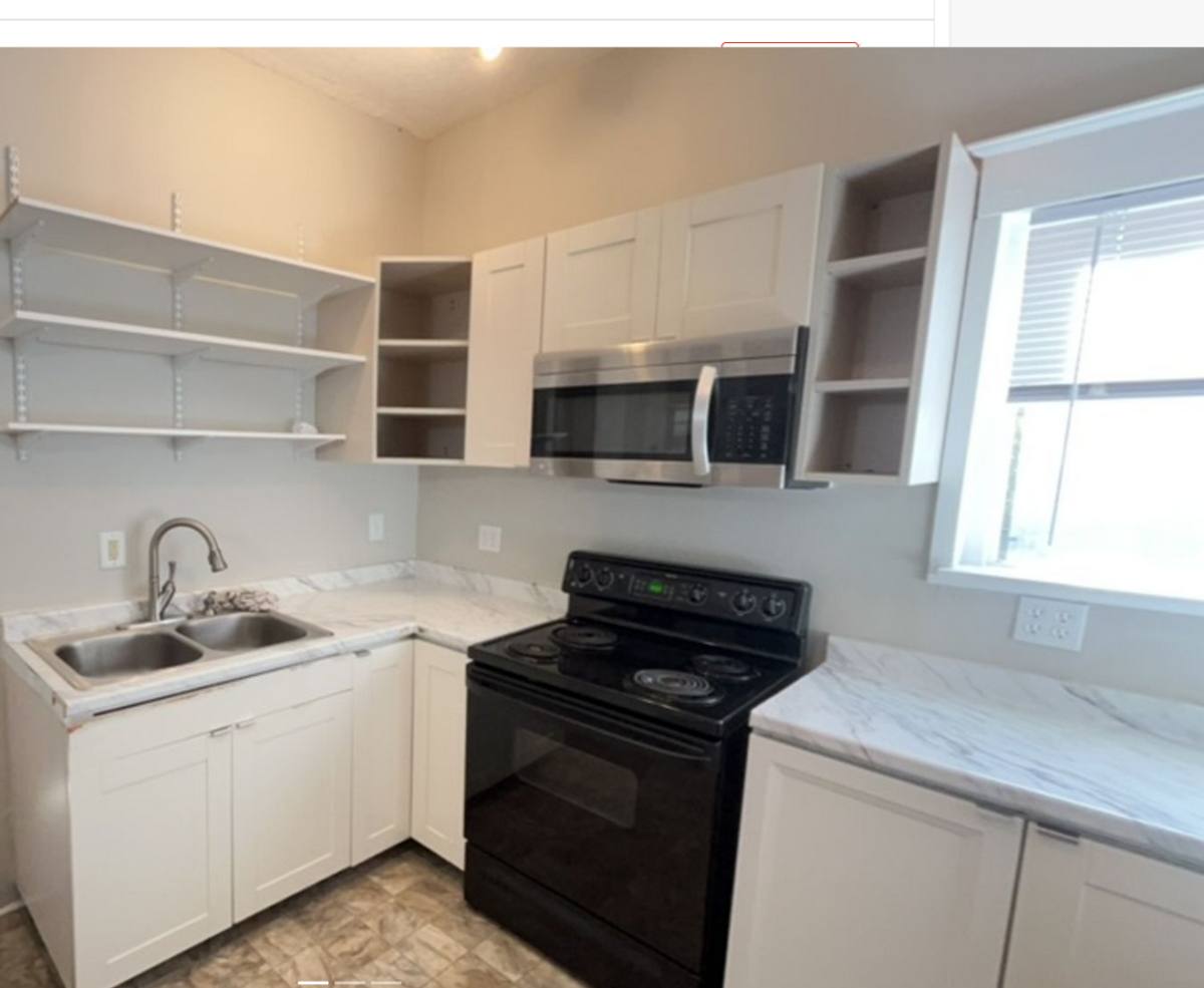 Apartment for rent at 803 S 35th St, Louisville, KY 40211