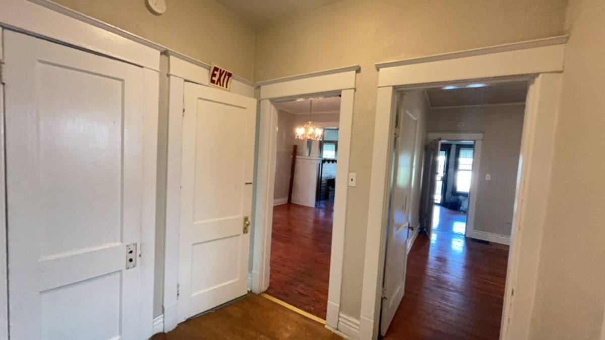 Apartment for rent at 803 S 35th St, Louisville, KY 40211