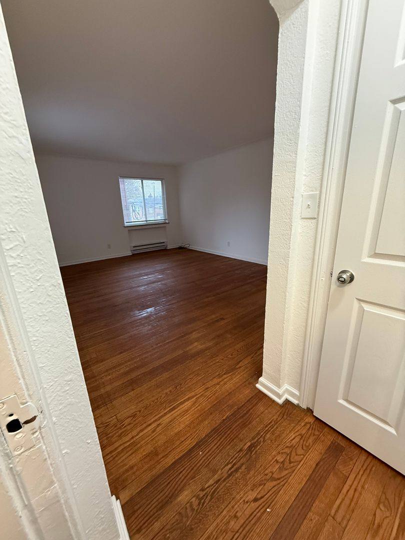 Apartment for rent at 2250-2258 Torrey Hill Dr, Toledo, OH 43606