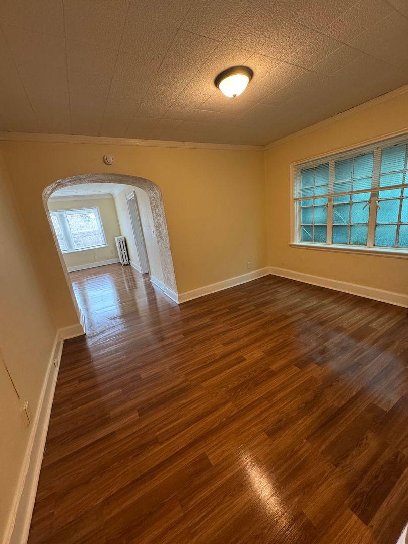 Apartment for rent at 1524-1528 Broadway St, Rockford, IL 61104