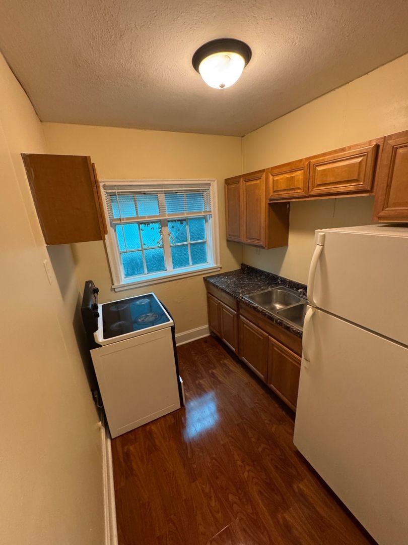 Apartment for rent at 1524-1528 Broadway St, Rockford, IL 61104
