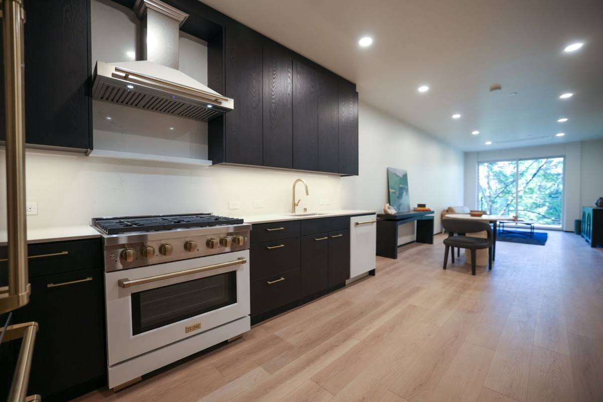 Apartment for rent at 1330 N St, Sacramento, CA 95814